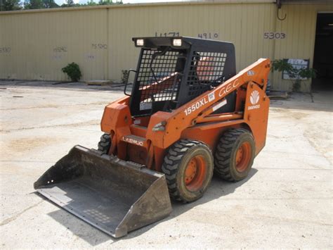 daewoo 1550xl skid steer specs|Daewoo Skid Steer Loader .